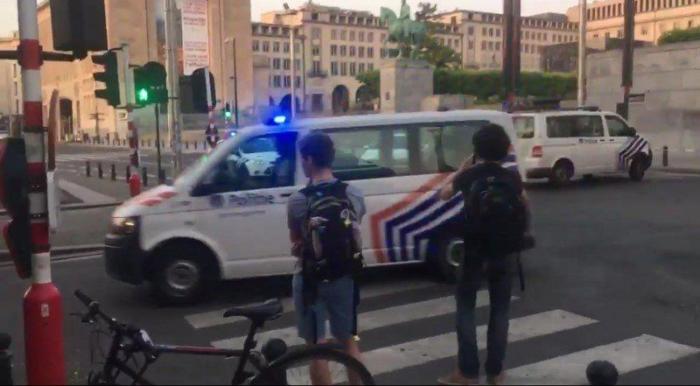 El aplaudido tuit de Pérez-Reverte sobre los eufemismos en la cobertura de atentados