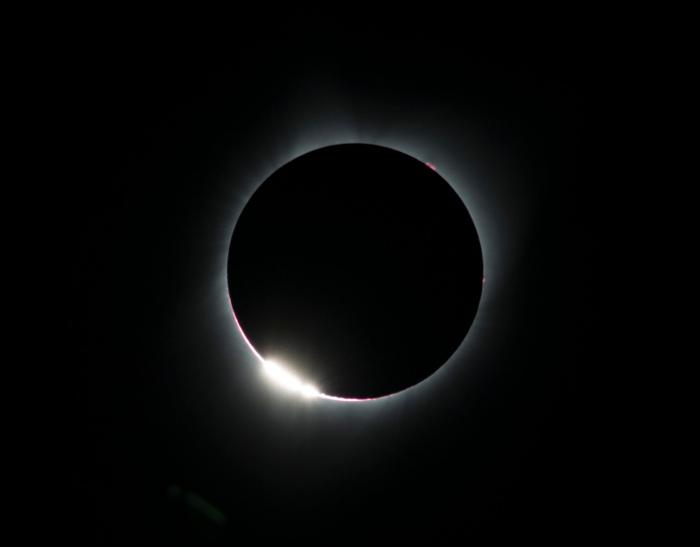 Unos padres se inspiraron en el eclipse para elegir el nombre de su hija