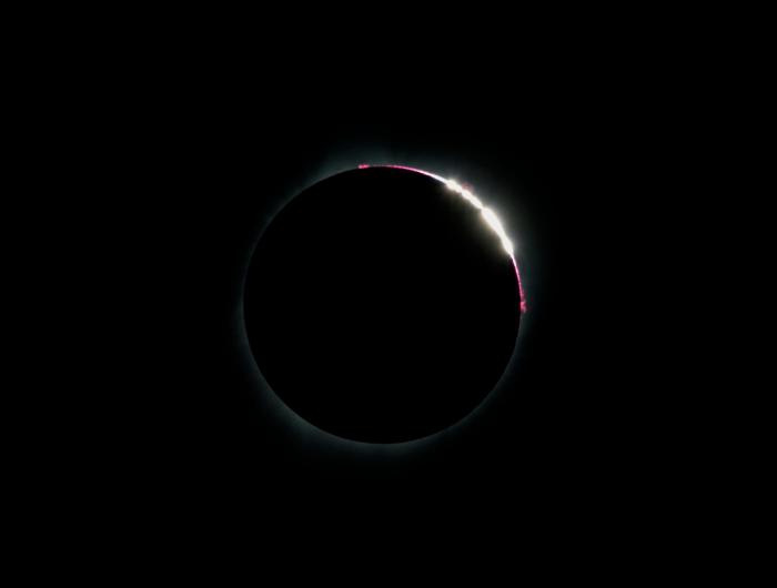 Unos padres se inspiraron en el eclipse para elegir el nombre de su hija
