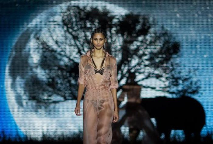 Andrés Sardá presenta su colección primavera-verano en la MBFW Madrid