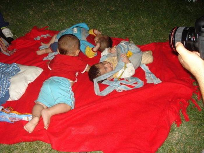 Los refugiados, más de 21.000 en tres días, llegan a Croacia a través de campos de maíz