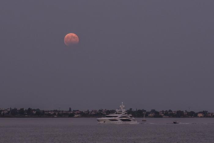 Cómo un eclipse solar (de hace 98 años) demostró que Einstein tenía razón