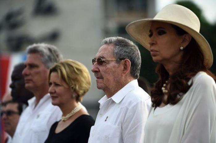 El papa antepone la persona a la ideología en la Plaza de la Revolución de La Habana