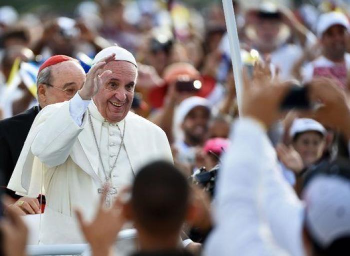 El papa antepone la persona a la ideología en la Plaza de la Revolución de La Habana