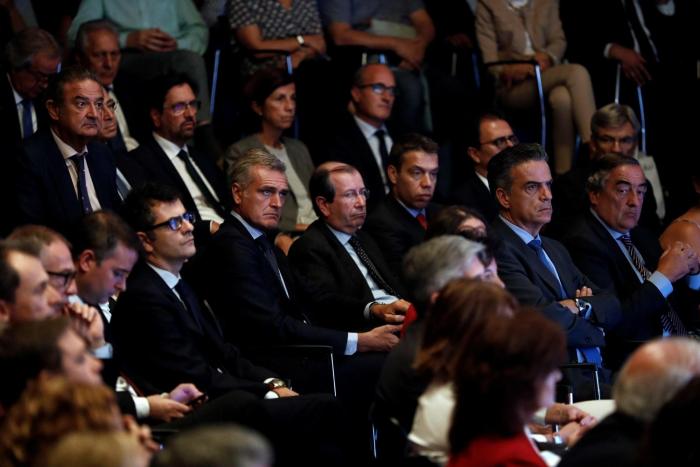 Los 'Javis' y todos los invitados al acto de Sánchez sobre los 100 días de Gobierno