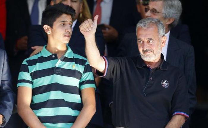 Zaid, el niño sirio refugiado, completa su sueño y se viste de blanco en el Bernabéu