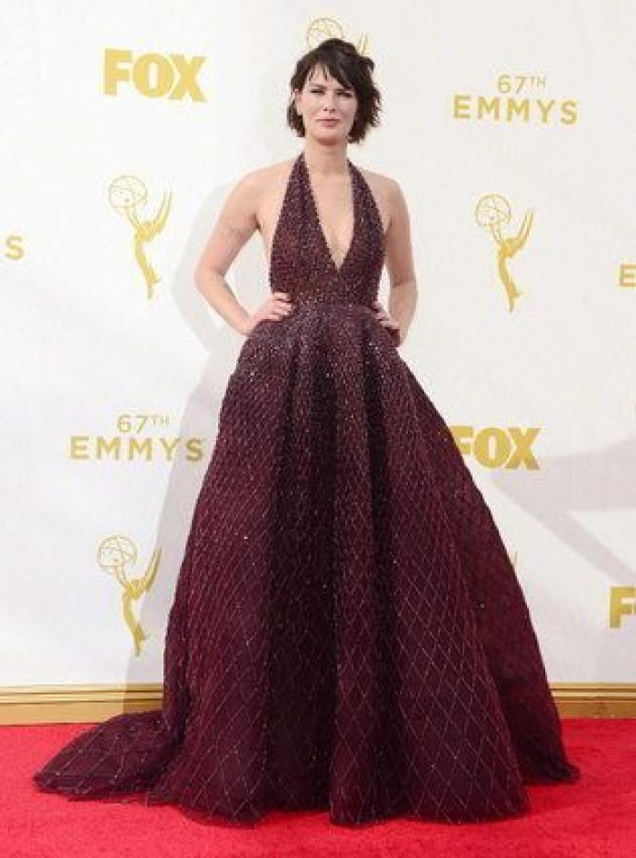 Los mejores vestidos de los Emmy 2015: del mono verde de January Jones al vestido blanco de Viola Davis