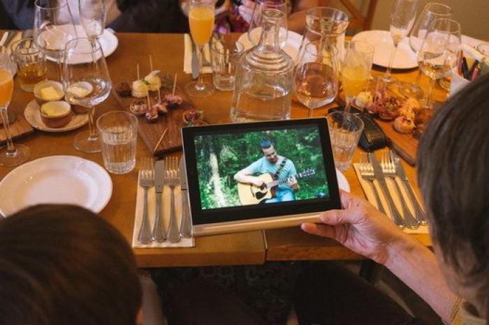 Liisa Luts, la novia que decidió ser la fotógrafa de su propia boda