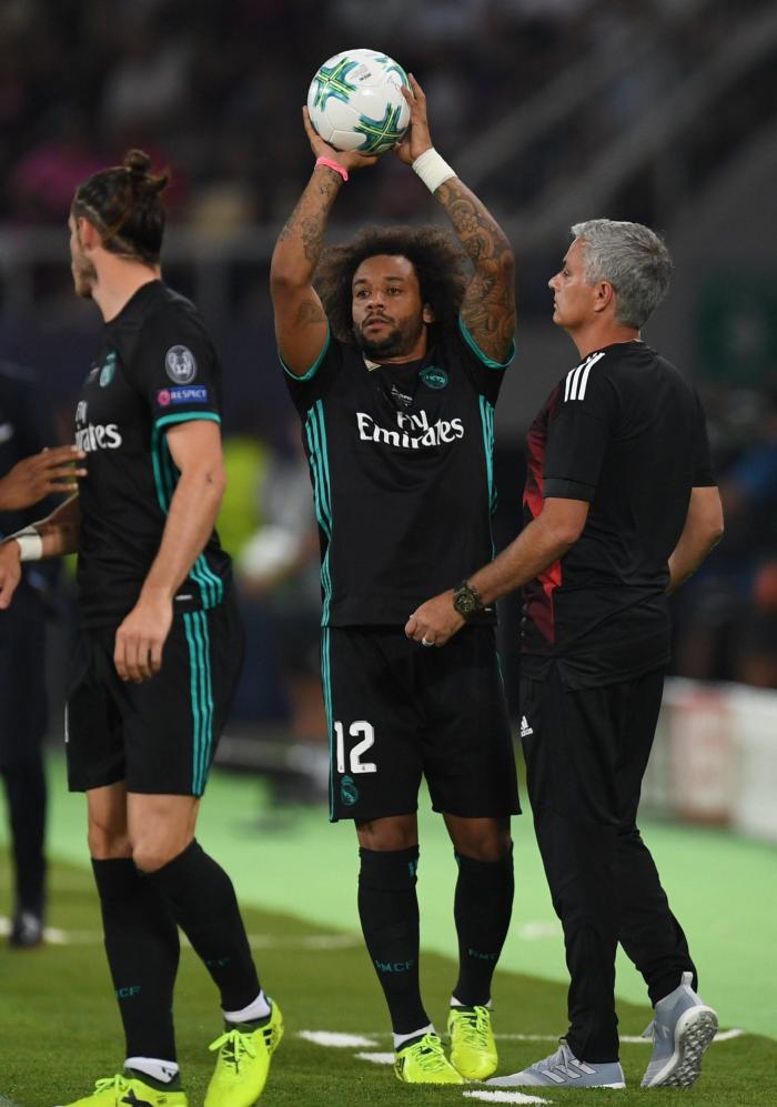 El ataque de Arbeloa al Barça y al árbitro de la Supercopa incendia Twitter: "Ni con 12, a pastar"