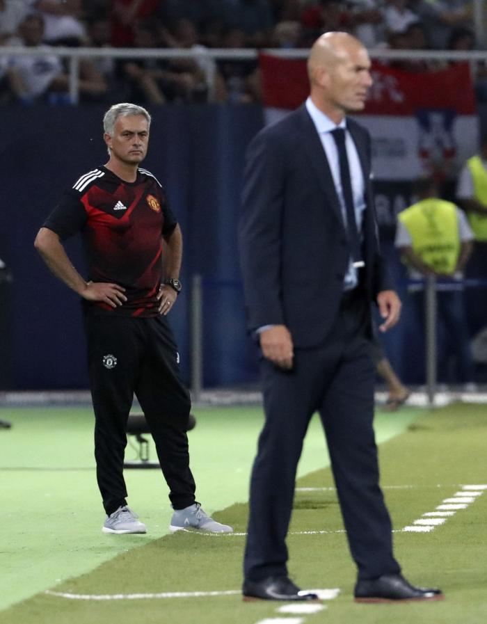 El ataque de Arbeloa al Barça y al árbitro de la Supercopa incendia Twitter: "Ni con 12, a pastar"