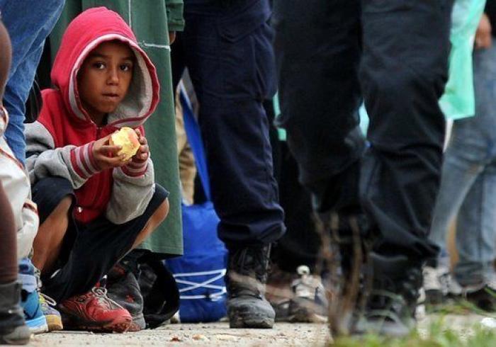 La lluvia y el frío complican el éxodo de los refugiados (FOTOS)