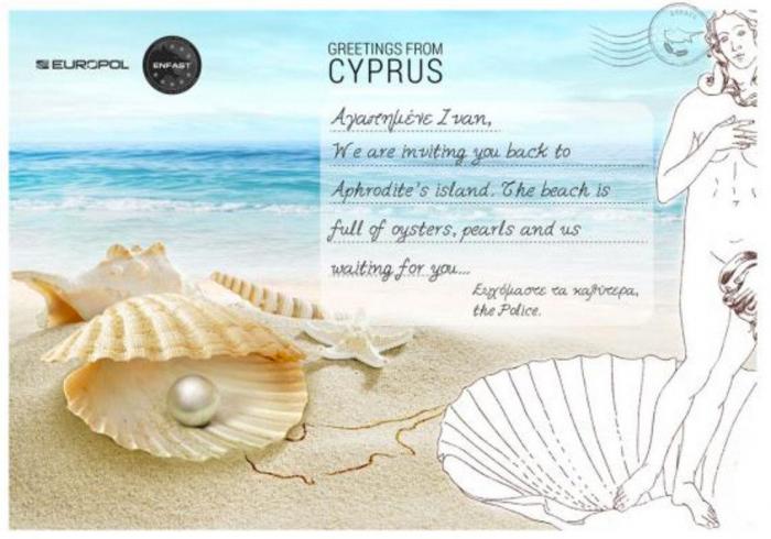 Europol envía postales veraniegas a los criminales más buscados para que vuelvan a sus países