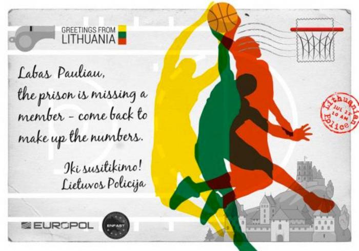 Europol envía postales veraniegas a los criminales más buscados para que vuelvan a sus países