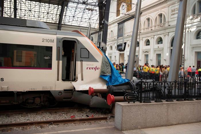 La línea R3 de Rodalies de Barcelona, cortada durante más de dos horas tras un atropello