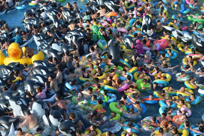 China a 32 grados, o cómo no quejarte nunca más de la piscina de tu barrio