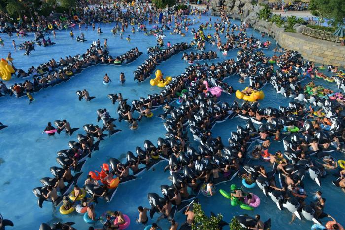 China a 32 grados, o cómo no quejarte nunca más de la piscina de tu barrio