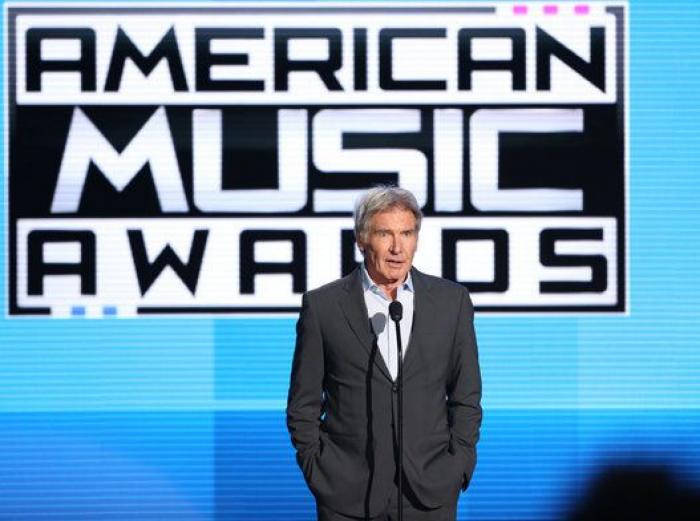 El homenaje de Celine Dion a las víctimas de los atentados de París en los American Music Awards