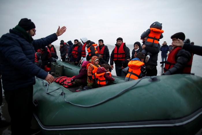 Qué está pasando en el Canal de la Mancha y por qué enfrenta seriamente a Francia y Reino Unido