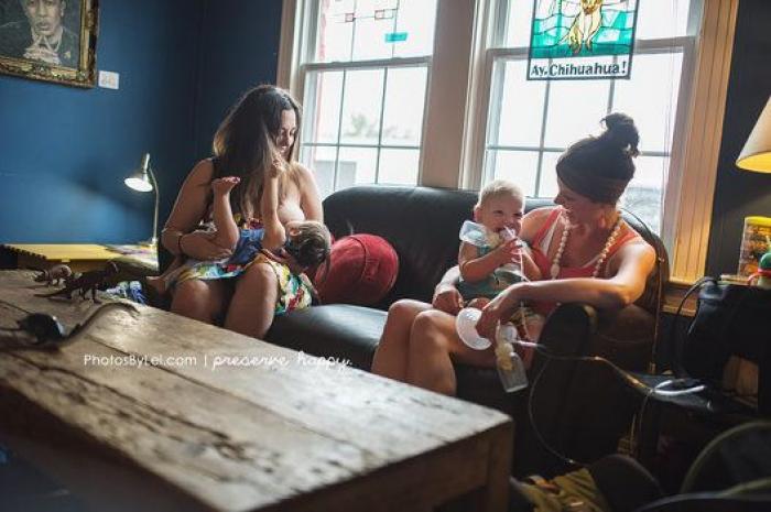 Esta madre paró de correr durante una ultramaratón para dar el pecho a su bebé