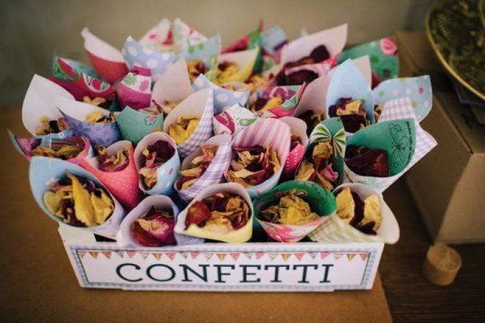 Una novia pasó ocho meses creando toda la decoración para su boda (FOTOS)