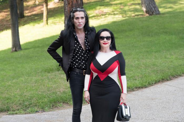 Así despide su madre a David Delfín: homenaje póstumo en el Museo del Traje