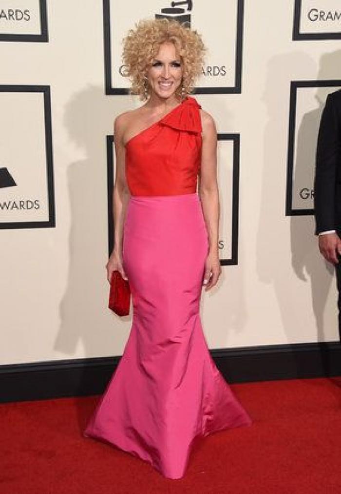 Sofia Vergara hace de 'transformer' para bailar con Pitbull 'El Taxi' en los Grammy