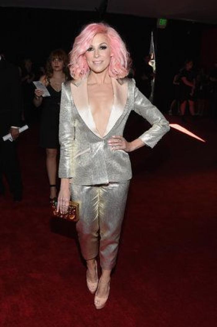 Sofia Vergara hace de 'transformer' para bailar con Pitbull 'El Taxi' en los Grammy