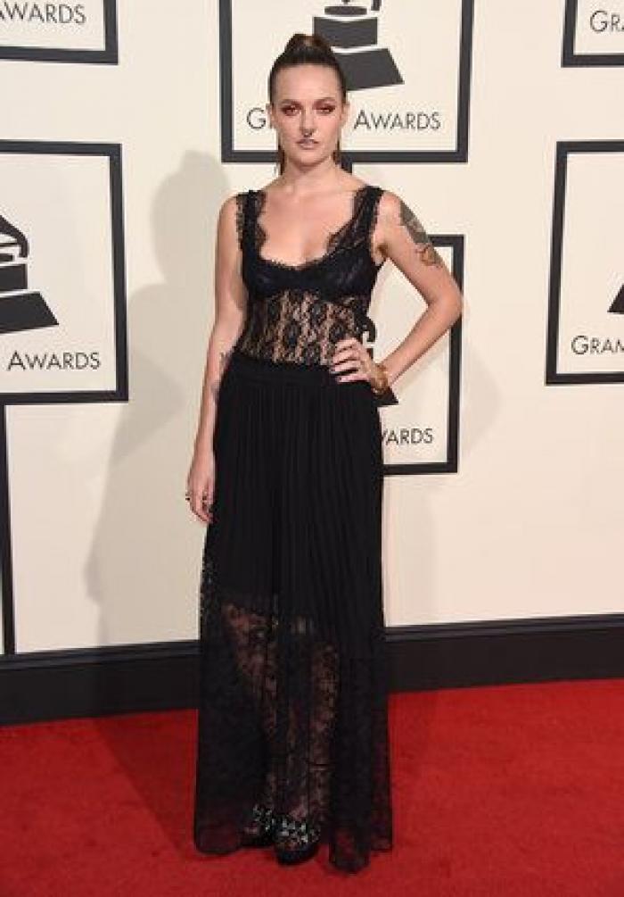 Sofia Vergara hace de 'transformer' para bailar con Pitbull 'El Taxi' en los Grammy