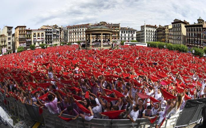Las tripas de los encierros de sanfermines: TVE publica un vídeo de cómo se vive la carrera desde realización