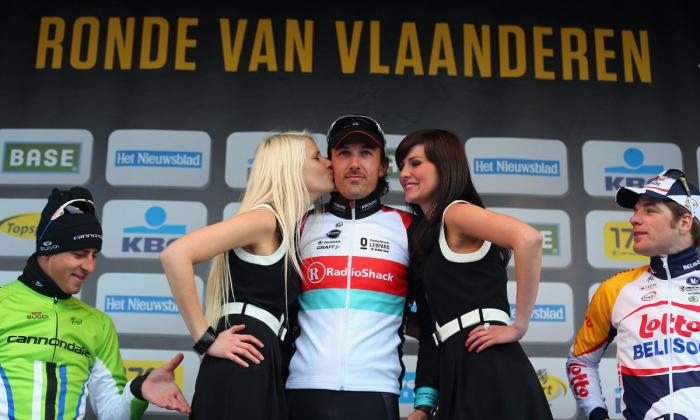 Multan a Iberia por exigir un test de embarazo para contratar a mujeres