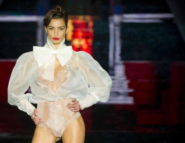 Andrés Sardá llena su sensualidad del espíritu de los grandes hoteles