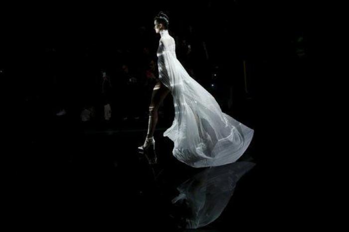 Andrés Sardá llena su sensualidad del espíritu de los grandes hoteles