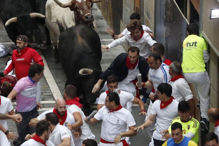 Al menos dos heridos en el cuarto encierro de los Sanfermines
