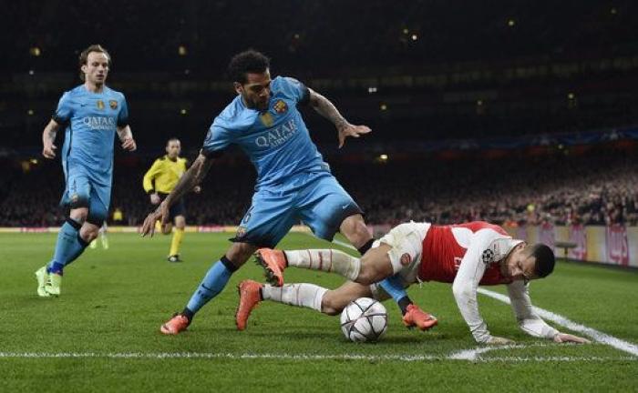 El Barcelona gana al Arsenal y pone un pie en cuartos