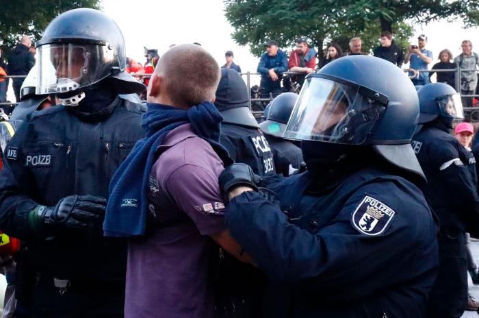 Fuertes enfrentamientos entre policía y manifestantes en Hamburgo (Alemania) por el G20