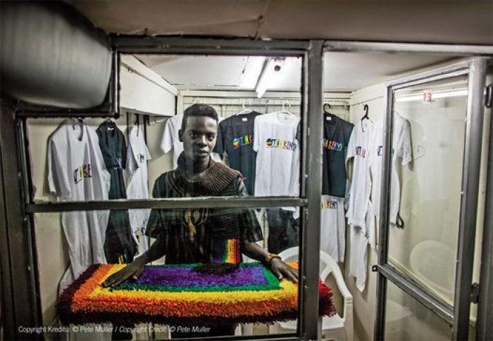 'Amar no es un delito': la exposición que muestra la lucha de los activistas LGTBI en África