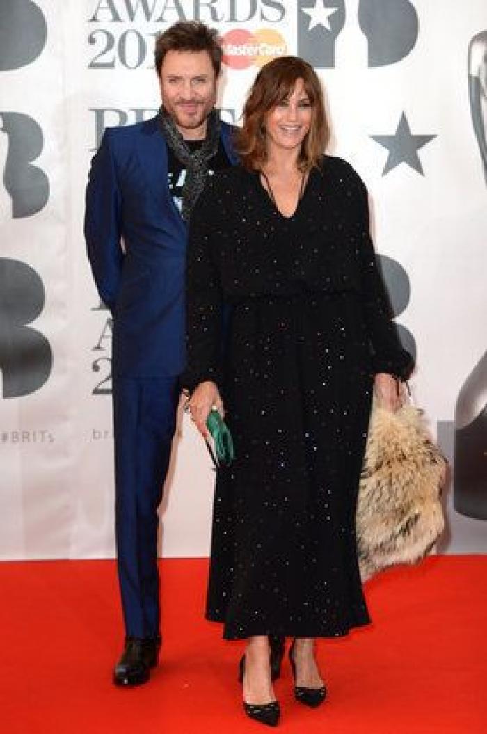 Adele se corona como la reina de la música británica en los Brit Awards