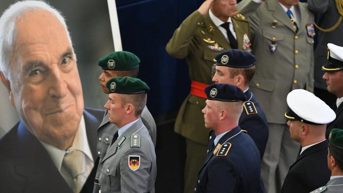 El gran europeísta Helmut Kohl, despedido con los máximos honores en Estrasburgo