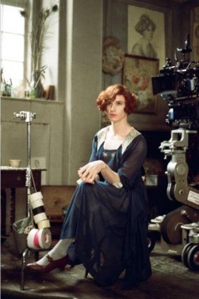 Paco Delgado, nominado al Oscar, explica cómo creó el vestuario de 'La chica danesa'