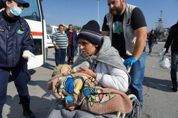 Llegan a España 184 refugiados sirios e iraquíes procedentes de Grecia