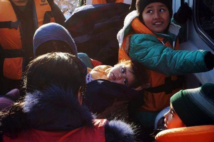 Llegan a España 184 refugiados sirios e iraquíes procedentes de Grecia