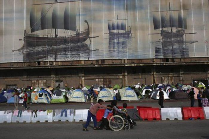 Llegan a España 184 refugiados sirios e iraquíes procedentes de Grecia