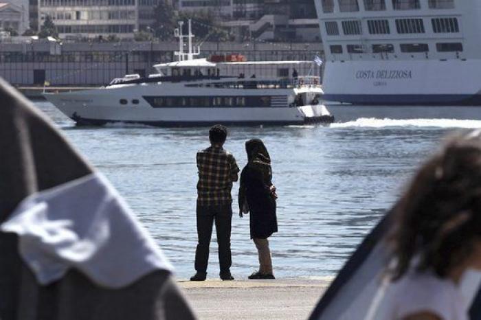 Llegan a España 184 refugiados sirios e iraquíes procedentes de Grecia