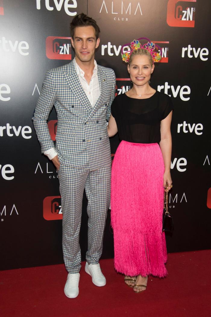 Marta Sánchez se marca un 'Pedroche' y un 'Pataky' en el 20º aniversario de 'Corazón'