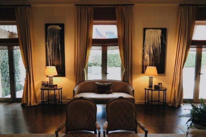 Cotillea los cuadros que esconde la Embajada de Estados Unidos en Madrid (FOTOS)