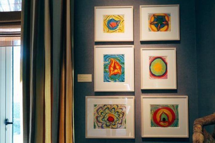 Cotillea los cuadros que esconde la Embajada de Estados Unidos en Madrid (FOTOS)