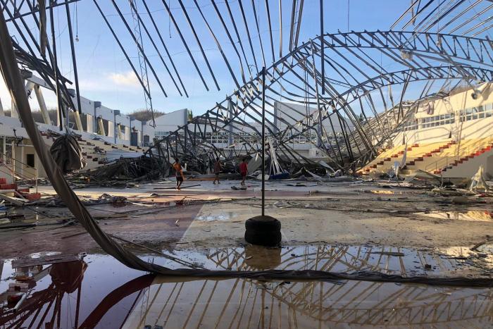 Más de 375 muertos y 50 desaparecidos ya tras el paso del tifón Rai por Filipinas