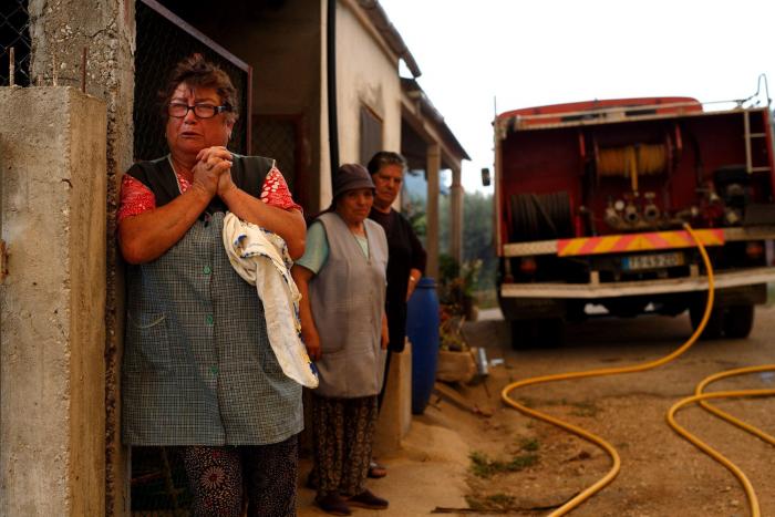 El incendio de Portugal deja historias de tristeza pero también de rescates milagrosos