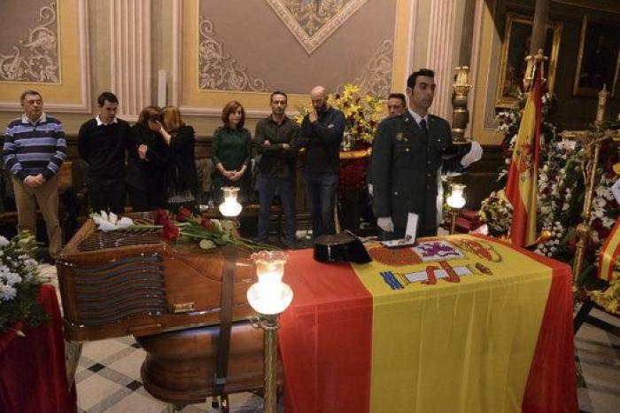 Fernández Díaz promete "contundencia" en el caso del guardia civil atropellado