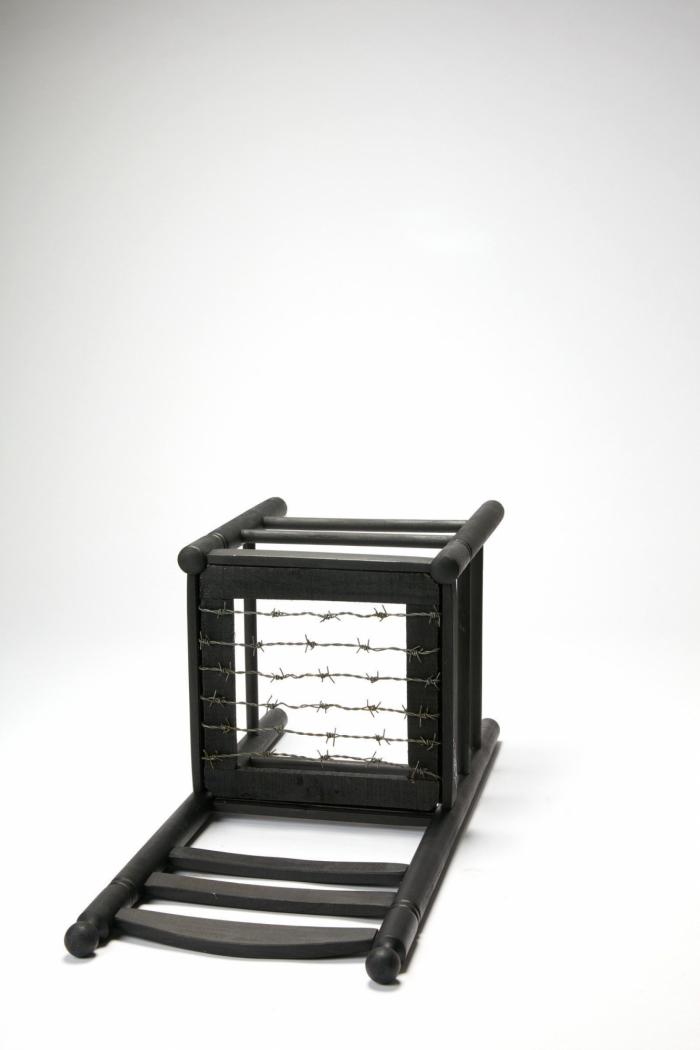 60 personalidades ceden su silla a los refugiados